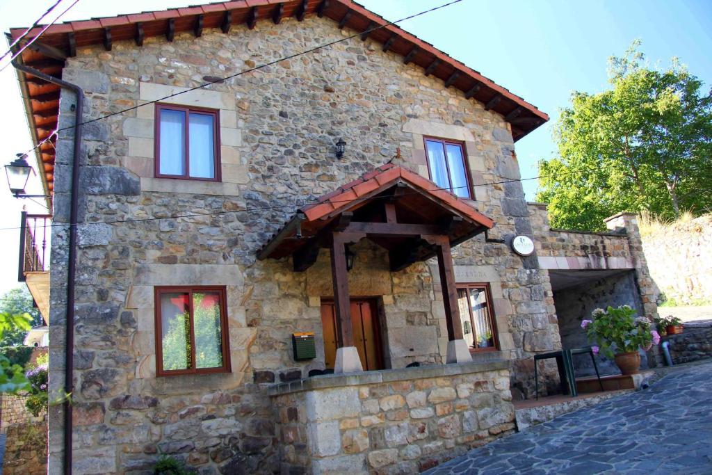 Apartamentos Rurales La Casa Vieja De Alceda المظهر الخارجي الصورة
