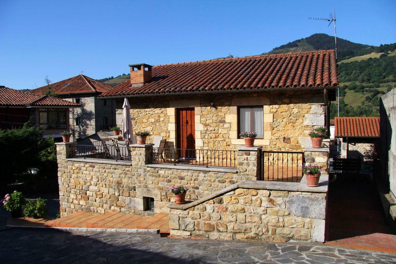 Apartamentos Rurales La Casa Vieja De Alceda المظهر الخارجي الصورة